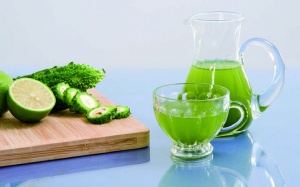 Mẹo khử đắng khi làm nước ép mướp đắng cho người đái tháo đường