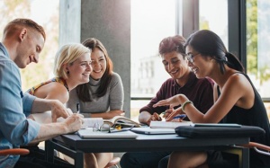 Tử vi thứ Ba (28/5/2019): Nhân Mã nên tỏ ra hòa đồng khi làm việc nhóm