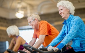 Tập thể dục có làm chậm sự tiến triển của bệnh Parkinson?