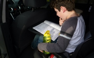 Làm thế nào để giúp trẻ không bị say xe?