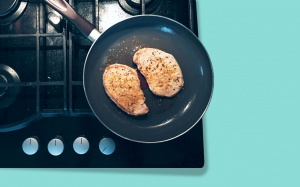 Thiếu protein và vitamin B12 vì không ăn thịt đỏ, phải làm sao?