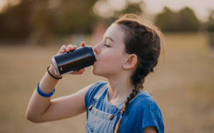 Nước tăng lực có an toàn cho trẻ em không?