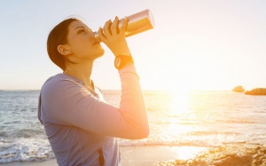 Làm thế nào để nhận biết bạn có bị mất nước hay không? 