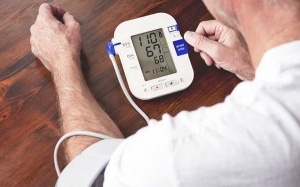 Huyết áp lúc cao lúc thấp nên dùng thuốc hay TPCN?