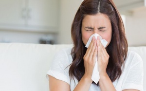 Chảy nước mũi và ngạt mũi khi dùng điều hòa có phải do dị ứng điều hòa?