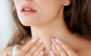 8 biện pháp tự nhiên hỗ trợ điều trị cho người suy giáp