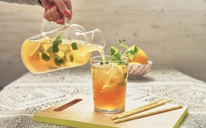 Pha trà không cần nước nóng - “vị cứu tinh” của mùa Hè