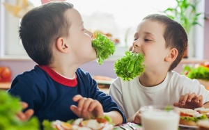 5 mẹo giúp hình thành thói quen ăn uống lành mạnh cho trẻ nhỏ