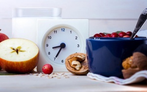 Các nhà khoa học tiết lộ ăn vào thời gian nào để giảm cân hiệu quả