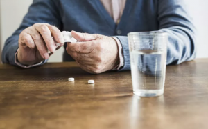 Bổ sung kẽm giúp tăng cường miễn dịch cho người già