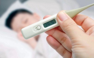 Người bệnh sốt xuất huyết cần lưu ý gì khi sử dụng thuốc hạ sốt?
