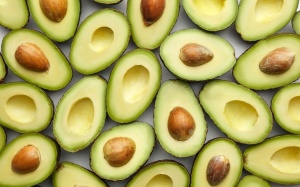 Video: Người bị cholesterol cao có thể ăn những gì?