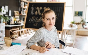 Tử vi thứ Năm (15/8/2019): Song Tử nên thử làm kinh doanh