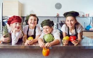 Tử vi thứ Sáu (23/8/2019): Bảo Bình sẽ có một ngày vui vẻ, tích cực