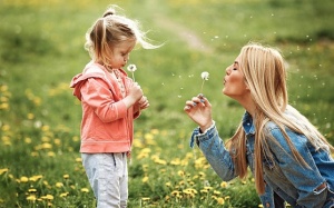 Tử vi thứ Bảy (24/8/2019): Bạch Dương nên dành ngày nghỉ cho gia đình