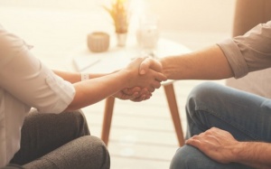 Tử vi thứ Ba (27/8/2019): Cự Giải nên xem xét lại các mối quan hệ bạn bè