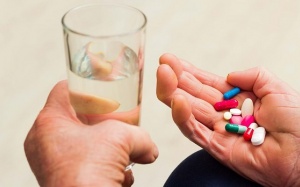 Tìm hiểu 9 loại thuốc kiểm soát triệu chứng bệnh Parkinson 