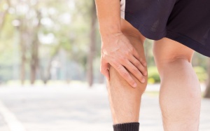 Làm sao để giảm đau cách hồi chân do bệnh động mạch ngoại biên?