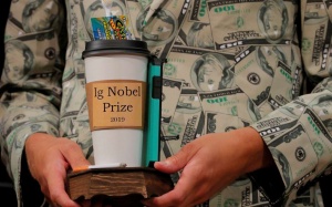 Những công trình hay ho nhất giải Nobel 'nhái': Gãi ở đâu sướng nhất và ăn pizza giúp sống thọ