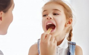 Tháng nào cũng viêm VA, phải trị cho trẻ thế nào?