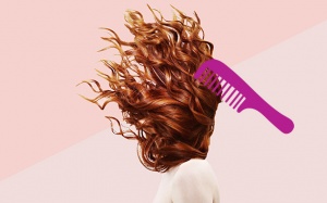 Chải tóc 100 lần trước khi đi ngủ có giúp tóc chắc khỏe?