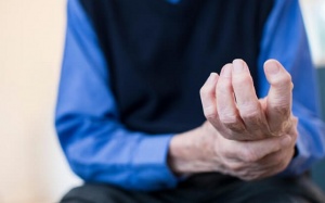 Đâu là những nguyên nhân gây run tay phổ biến nhất? 