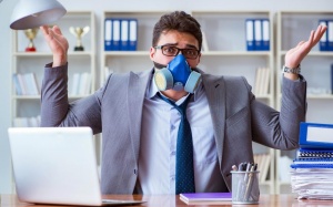 Chỉ hít thở và dùng chất khử mùi thôi cũng gây ô nhiễm không khí văn phòng?