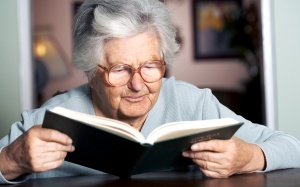 Thói quen đọc sách tốt cho não bộ như thế nào?