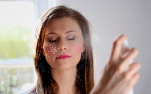 Cấp cứu làn da bị mất nước: Chỉ uống nước là chưa đủ