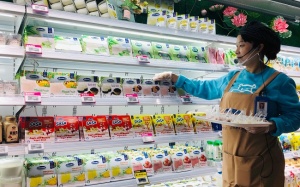 Sữa chua Vinamilk có mặt tại siêu thị thông minh Hema 