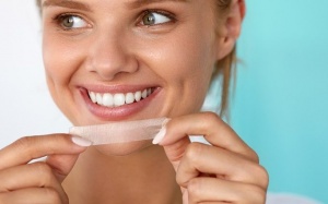 Tác dụng thực của miếng dán làm trắng răng