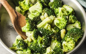 Tại sao người bệnh gout có nên ăn bông cải xanh?