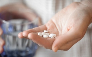 Cần lưu ý gì khi uống thuốc Metformin để điều trị đái tháo đường?