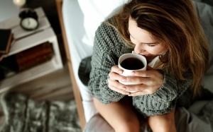 Uống cà phê có ảnh hưởng như thế nào đối với làn da?