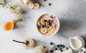 Nên ăn mấy bữa trong ngày để giảm cân và ổn định đường huyết?