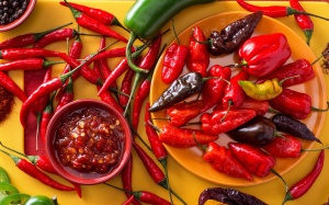 Video: Đồ ăn cay tác động tới não bộ và cơ thể bạn như thế nào?