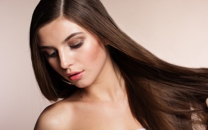 Ăn gì để có mái tóc óng mượt vào mùa đông?