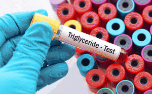 Chỉ số triglyceride cao trên 6.5 phải uống thuốc như thế nào?