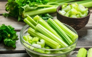 Video: Ăn cần tây mỗi ngày có lợi gì cho sức khỏe?