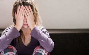 Người bị trầm cảm nhẹ có nên dùng thuốc chống trầm cảm?