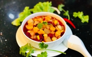 Nấu canh tôm thực dưỡng tăng đề kháng cho cả gia đình