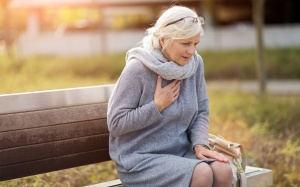 Nghiên cứu mới: Mạch máu của phụ nữ lão hóa nhanh hơn nam giới