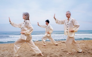 Tập Thái cực quyền giúp giảm đau thắt lưng ở người cao tuổi?
