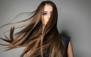 Ngăn ngừa rụng tóc bằng biện pháp tự nhiên nào?