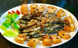 Đậm vị, ngon cơm với khô cá kèo kho tiêu