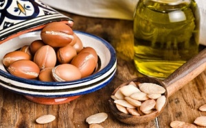 Bạn đã biết cách dùng dầu argan để chăm sóc da, dưỡng da tự nhiên?