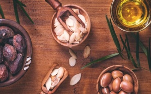 Làm thế nào để dùng dầu argan giúp dưỡng móng hiệu quả?