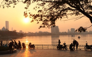 Dự báo thời tiết đêm 6/3 và ngày 7/3: Hà Nội sáng sớm sương mù, trưa chiều giảm mây, ngày nắng