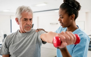 Thực phẩm nào tốt cho người cao tuổi sau đột quỵ?