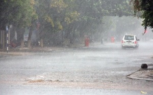 Dự báo thời tiết đêm 4/4 và ngày 5/4: Hà Nội cuối tuần trời nhiều mây, có mưa, trời rét